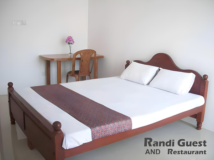 Bedroom 3, Randi Guest, Weligama