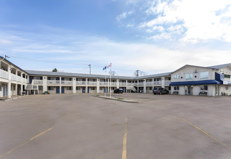 Exterior & Views 3, Motel Bo Camrose, Division No. 10