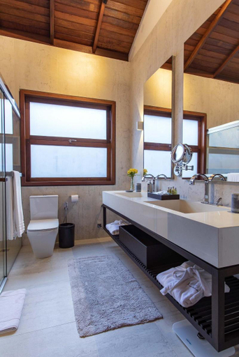 Bathroom 4, Kuara Hotel, Porto Seguro
