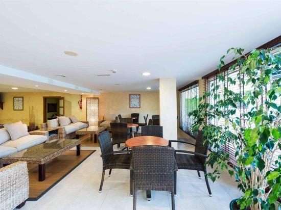 Others 3, Hotel Troncoso, Pontevedra