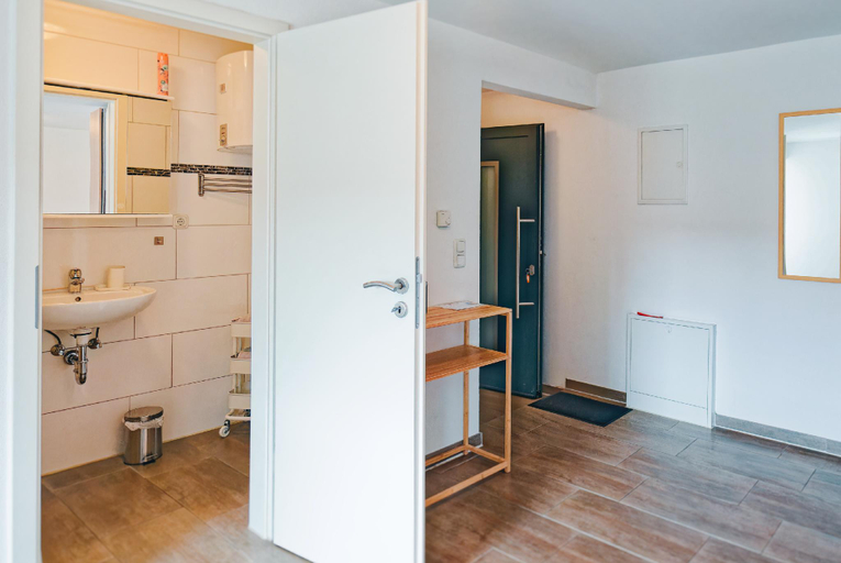 Bathroom 3, Shining apartment in Bamberg, Bamberg