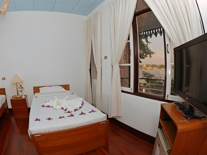 Bedroom 3, Global Grace Pindaya Hotel, Taunggye