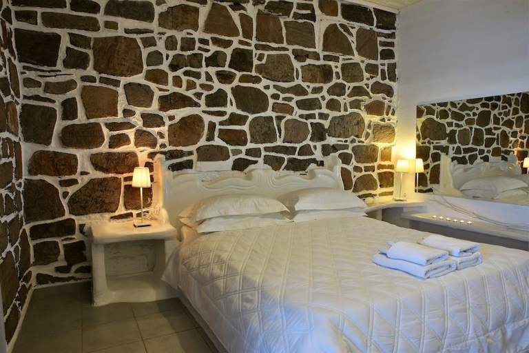 Others 3, Adamas Hotel, South Aegean