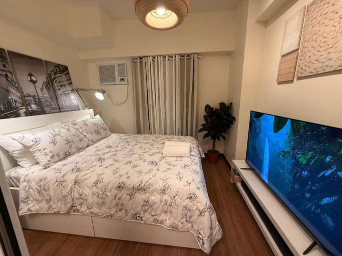 4, 1BR Luxury Apartment The Camden Place, Pasay City
