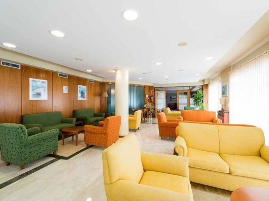 Others 4, Hotel Troncoso, Pontevedra
