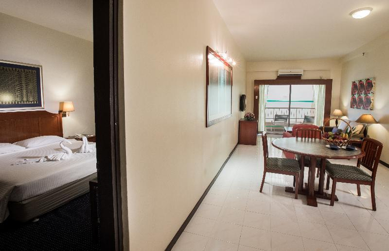 Bedroom 3, H Beach Suite at Rainbow Paradise Beach Resort, Penang Island