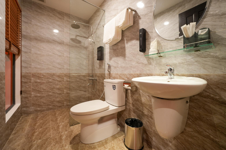 Bathroom 3, Chiic House Đà Lạt, Đà Lạt