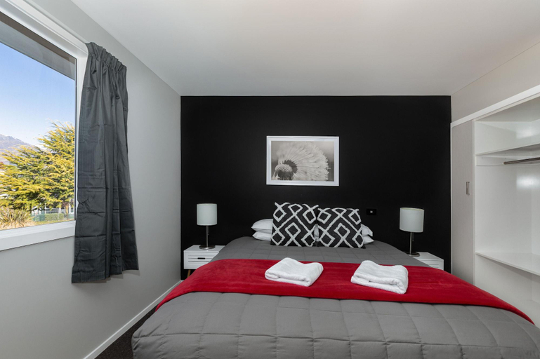 Bedroom 2, Arrowtown Motel, Queenstown-Lakes