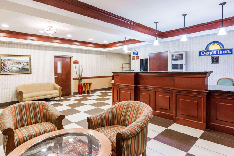 Public Area 2, Days Inn by Wyndham Budd Lake, Morris