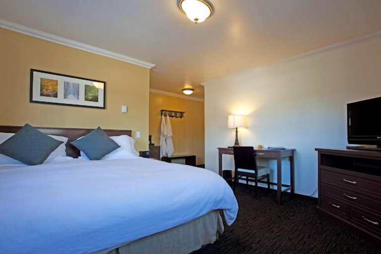 Bedroom 3, Mammoth Creek Inn, Mono
