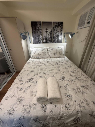 Bedroom, 1BR Luxury Apartment The Camden Place, Pasay City