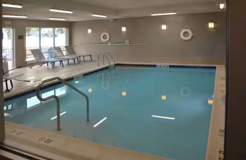 Sport & Beauty, Hampton Inn and Suites Philadelphia/Media, PA, Delaware