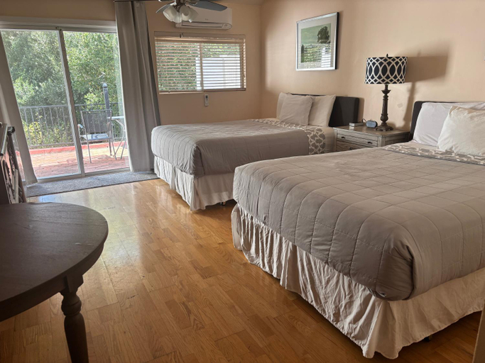 Bedroom 2, Peach Tree Inn, San Luis Obispo