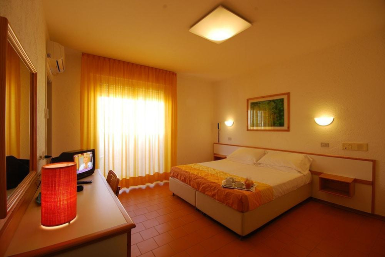 Bedroom 5, Hotel Bellevue, Pesaro E Urbino