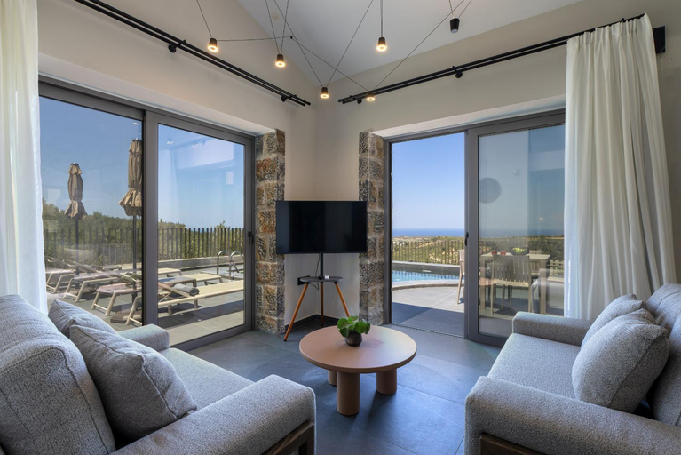 Shared lounge/TV area, Villa Rea - With Private Heated Pool, Crete
