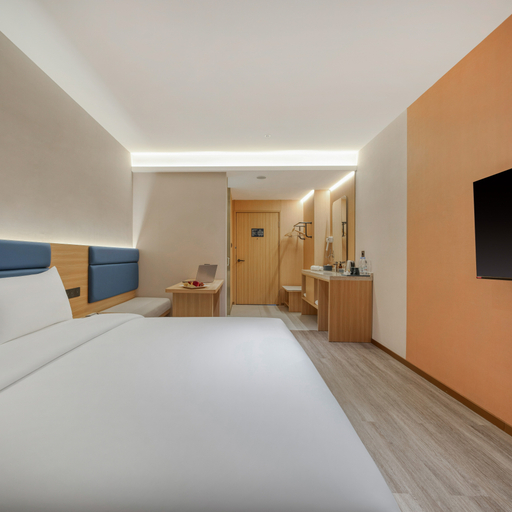 Model J Hotel Jakarta Central Park Room Type - Superior