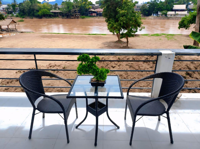 Others 3, Meet Sunset Villa, Luang Prabang