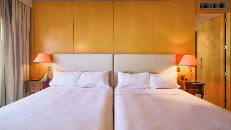 Bedroom 3, Suites del Mar Fenals, Girona