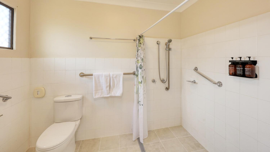 Bathroom 5, Alstonville Settlers Motel, Ballina