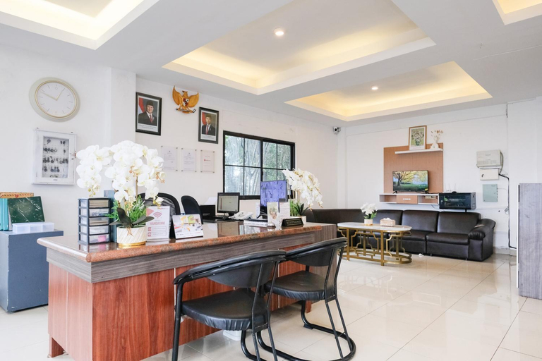 Public Area 3, RedDoorz near Taman Rekreasi Selecta, Malang