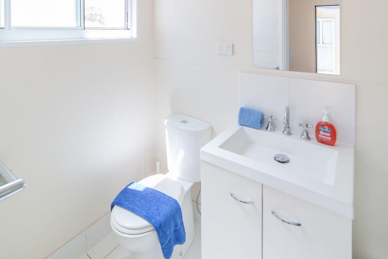 Bathroom 4, Mackerel Islands Resort, Ashburton