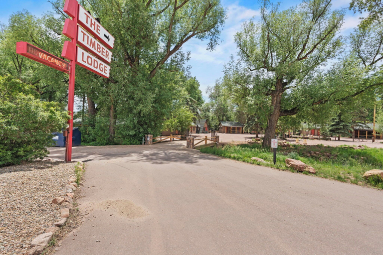 Property entrance 3, Timber Lodge Cabins 31, El Paso