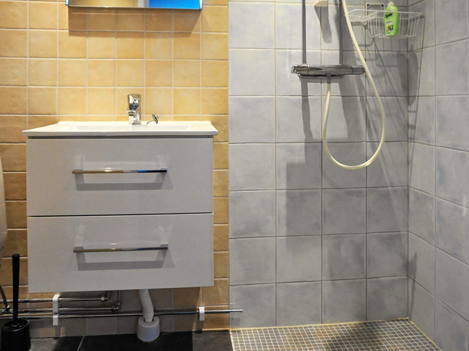 Bathroom, person holiday home in Ronnang-By Traum, Tjörn