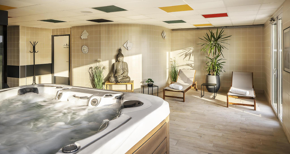 Bathroom 4, Best Western Cote des Sables Plouescat, Finistère