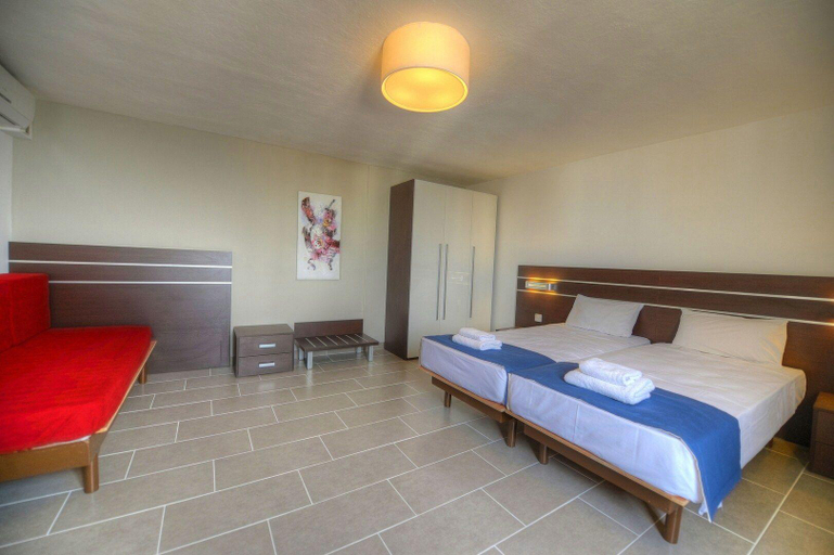 Bedroom 3, Luna Holiday Complex