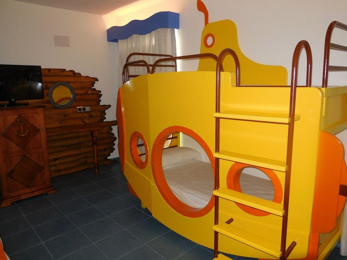 Bedroom 3, Diverhotel Nautilus Roquetas, Almería