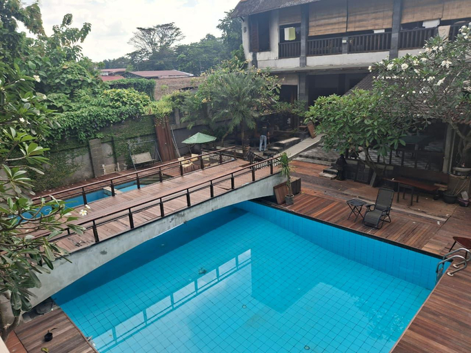 Sport & Beauty 3, The Castle Medan Penginapan Syariah, Medan