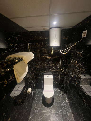 Bathroom 3, Mahant Ji Residency, Varanasi