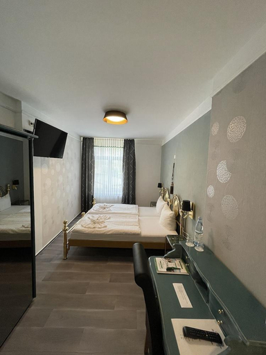 Bedroom 3, Hotel Hennesburg, Eisenach