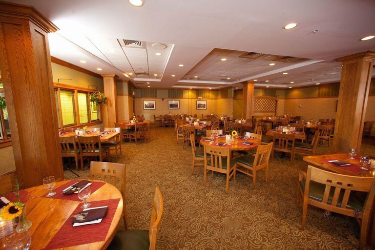 Food & Drinks 4, Mount Snow Grand Summit Resort, Windham