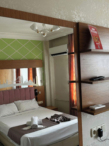 Bedroom 2, Divas Silver, Fatih