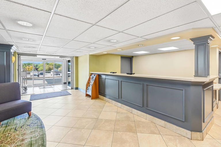 Public Area 2, Clarion Inn Cranberry Township, Allegheny
