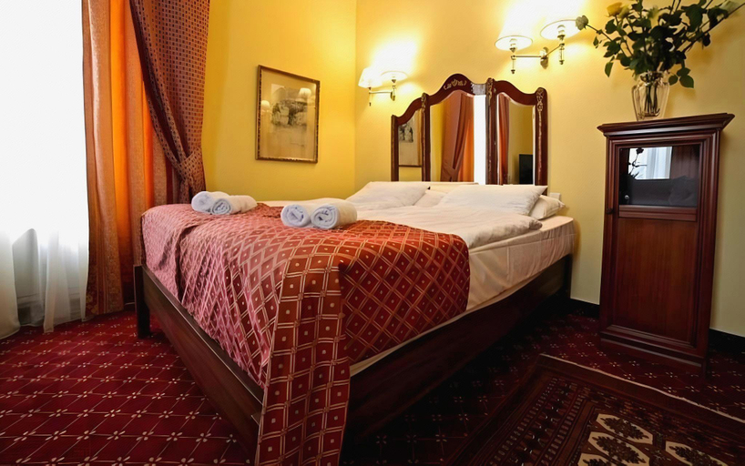 Bedroom 3, St George, Praha 2