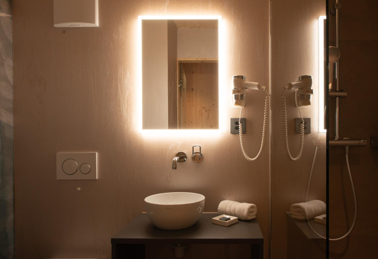 Bathroom 5, Cubilaris Motel, Sarganserland