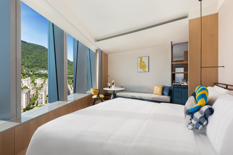 Bedroom 3, voco ZHOUSHAN PUTUO by IHG, Zhoushan