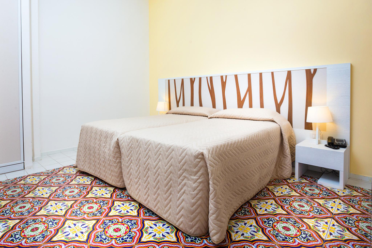 Bedroom 3, Hotel Le Axidie, Napoli