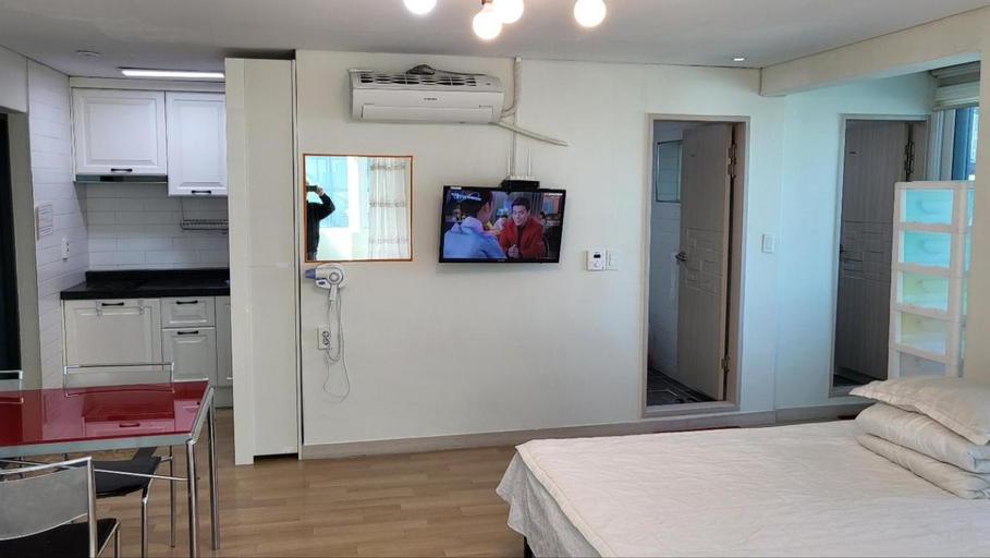 Bedroom 3, Seoul Tower Ville, Jung