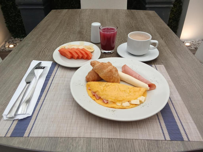 Food & Drinks 5, Hotel Bogotá Castellana 100, Santafé de Bogotá