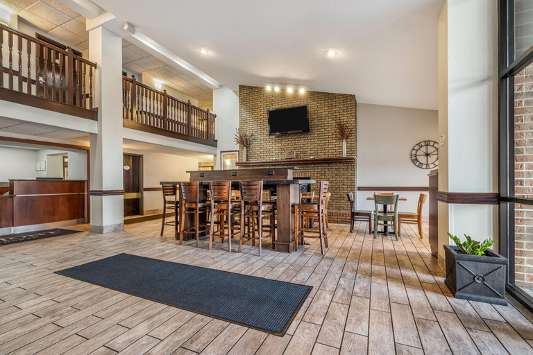 Public Area 2, Baymont by Wyndham Bloomington MSP Airport, Hennepin