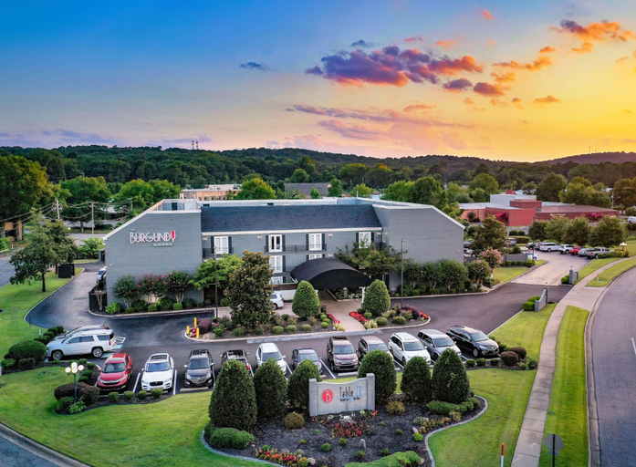 Exterior & Views 2, The Burgundy Hotel, Tapestry Collection by Hilton, Pulaski