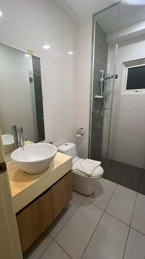 Bathroom 4, Crest Residence Sultan Ismail, Kuala Lumpur