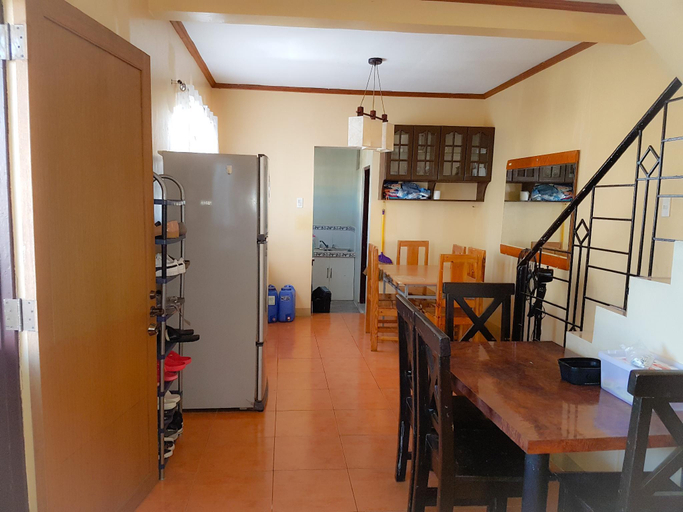 Others 5, Home away from Home, Las Piñas