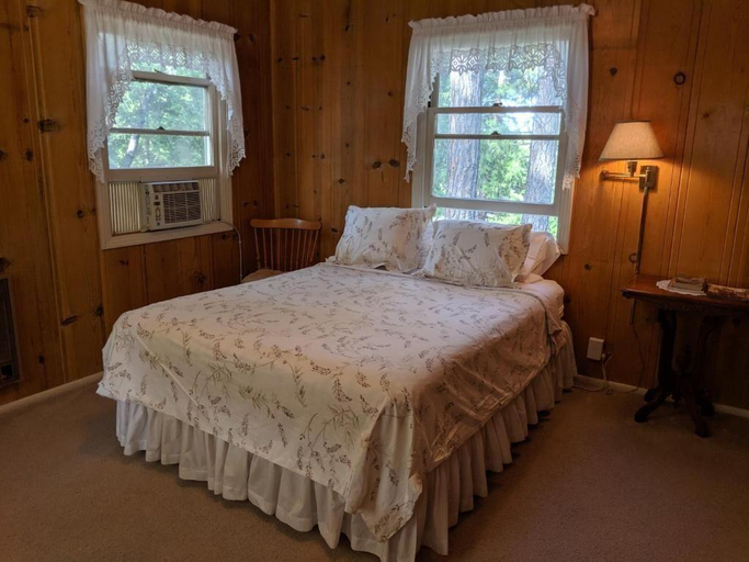 Bedroom 2, Inn at Sugar Pine Ranch, Tuolumne