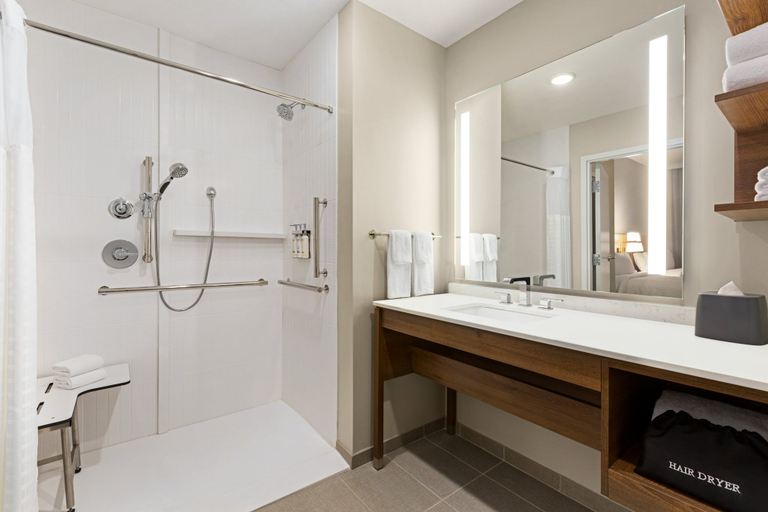 Bathroom 4, Staybridge Suites GRAND RAPIDS SOUTH by IHG, Kent
