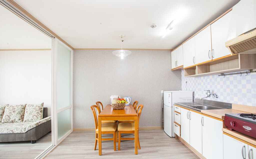 Dining Room 4, Nam Han River Ilsung Condo, Yeoju