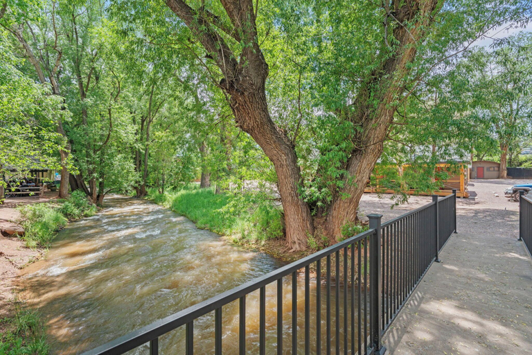 Property grounds 5, Timber Lodge Cabins 31, El Paso